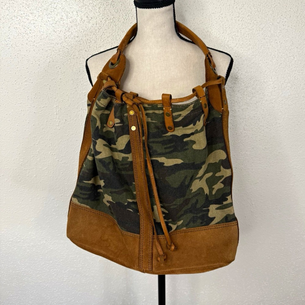 Lucky Brand Camo Large Shoulder Bag Drawstring Zip Closure Inner Pockets Pouch